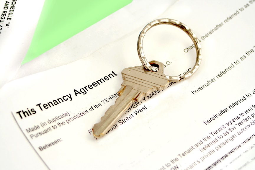 Tenancy agreement with key for lease and housing
